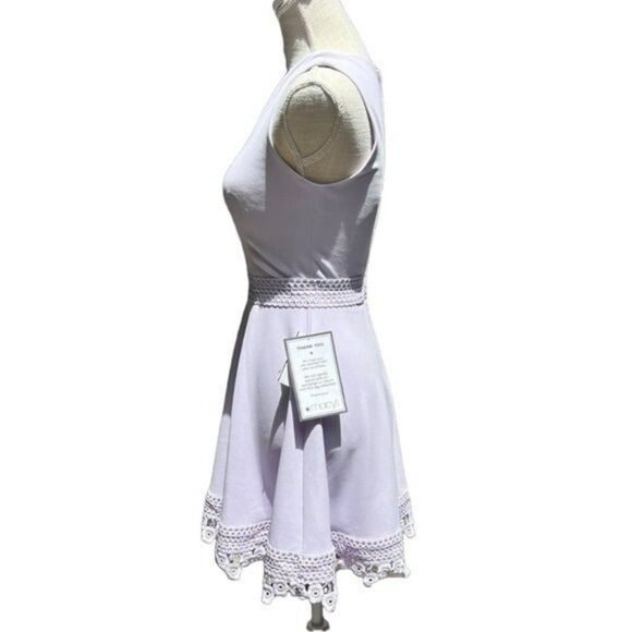 NEW w/tag B DARLIN Juniors' Crochet-Trimmed Scuba Fit & Flare Dress Size 3/4 - Picture 5 of 11